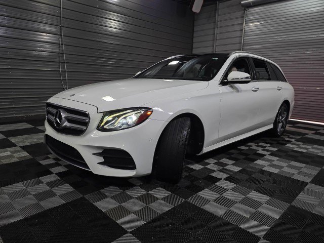 Used 2017 Mercedes-Benz E 400 4MATIC Wagon image 45