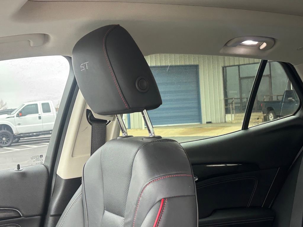 Certified 2023 Buick Envision Essence w/ Sport Touring Package image 14