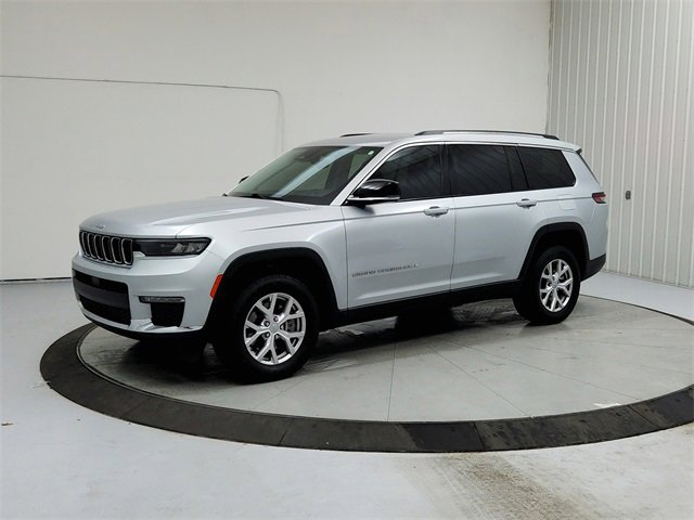 Used 2022 Jeep Grand Cherokee L Limited image 3