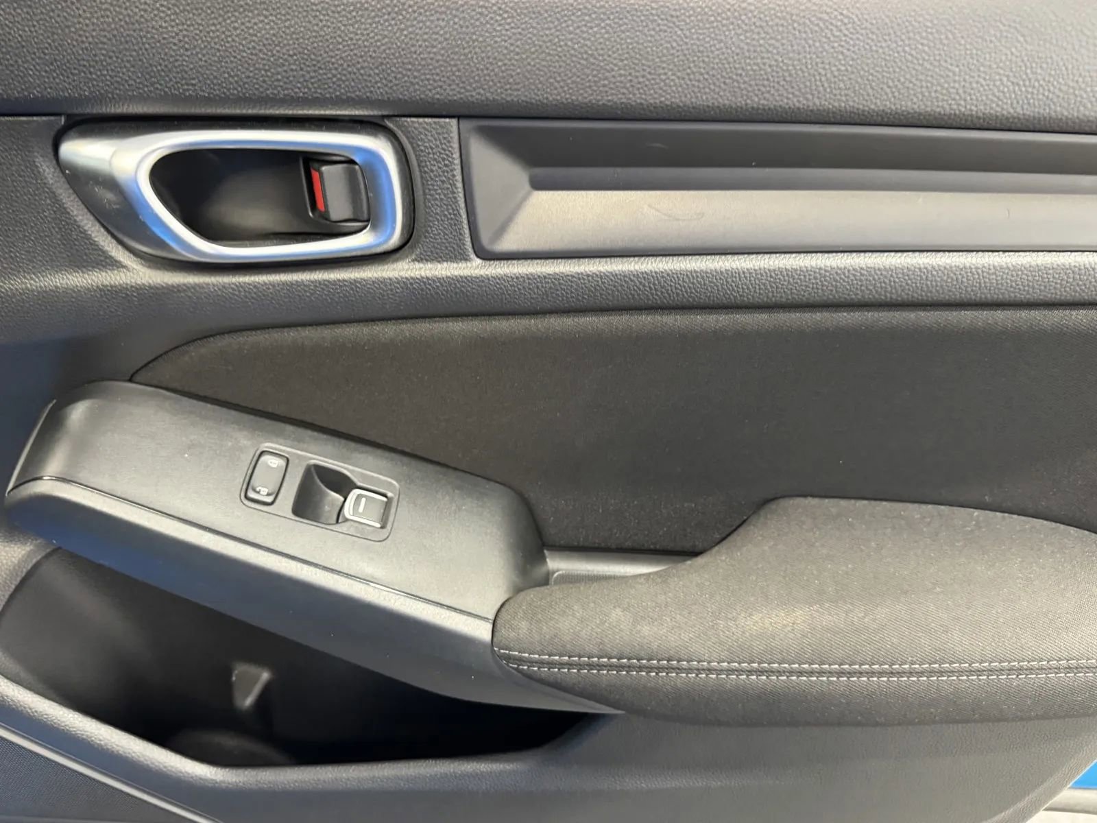 Used 2022 Honda Civic Sport image 6