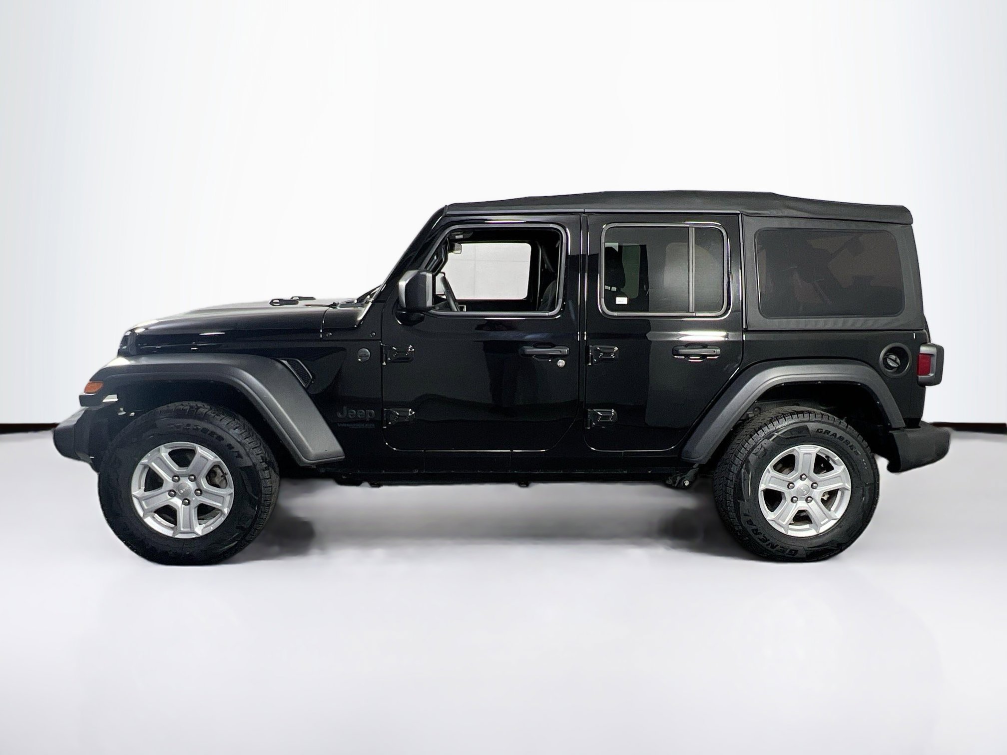 Used 2022 Jeep Wrangler Sport S image 8
