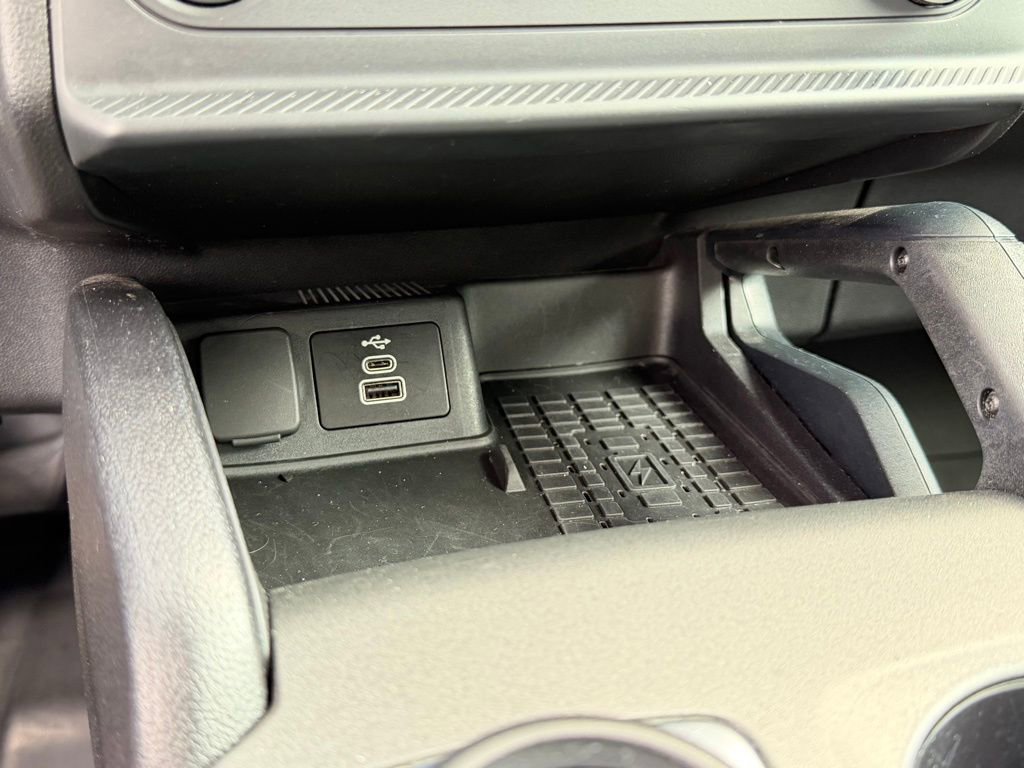 Used 2025 Ford Bronco Sport Badlands image 38