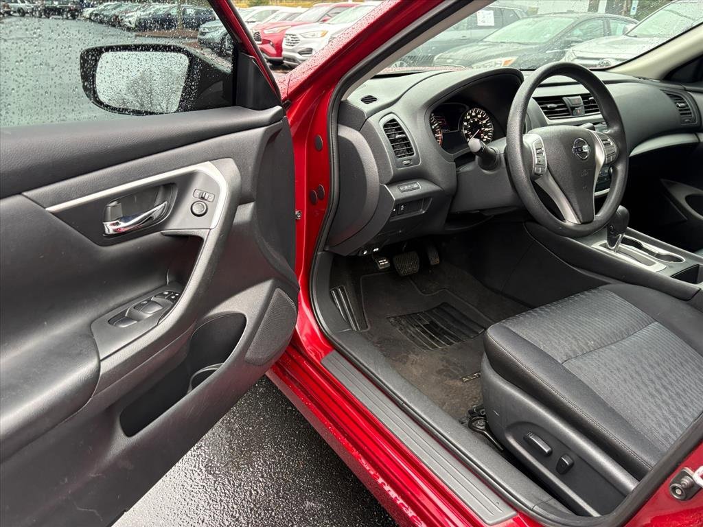 Used 2018 Nissan Altima 2.5 S w/ S Convenience Package image 15