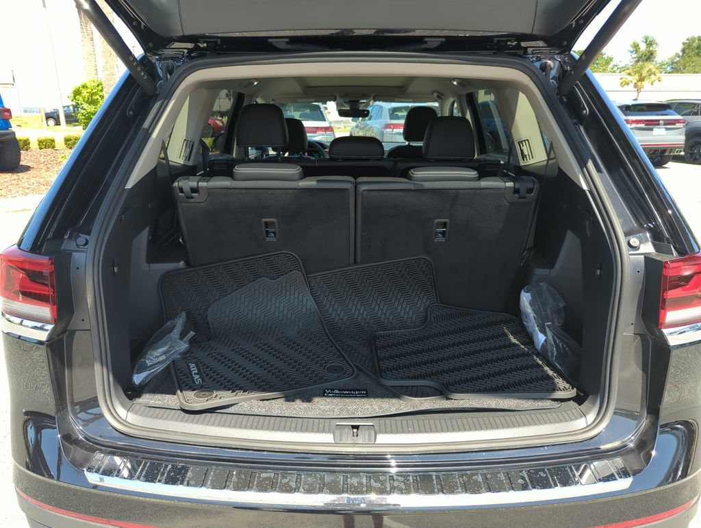 New 2026 Volkswagen Atlas SE FWD image 19