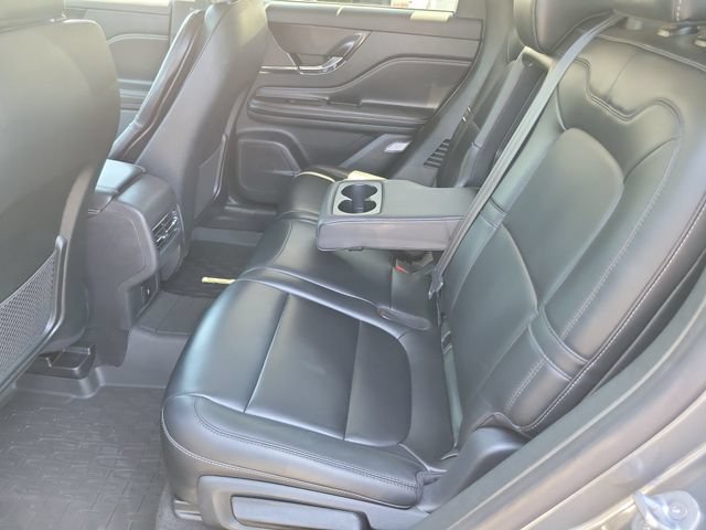 Used 2025 Lincoln Corsair FWD image 17