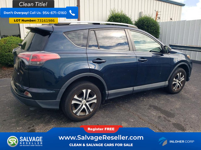 Used 2017 Toyota RAV4 LE FWD image 4