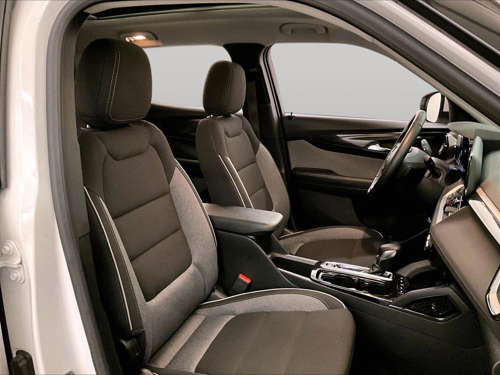 Used 2024 Chevrolet TrailBlazer LT w/ Convenience Package image 7