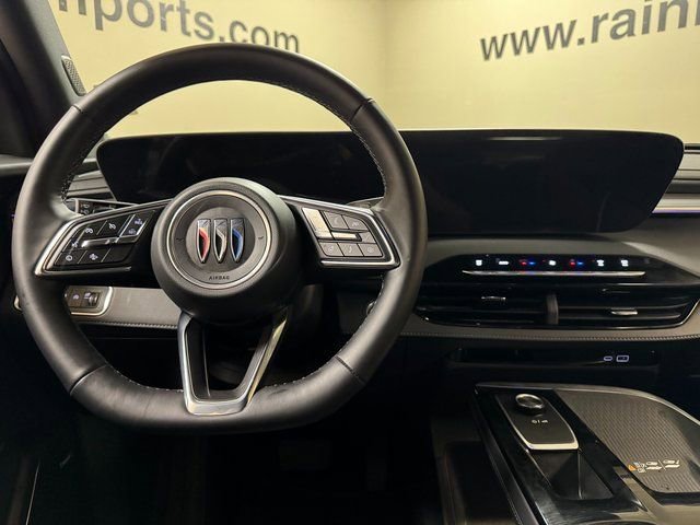 Used 2025 Buick Enclave Sport Touring FWD image 9