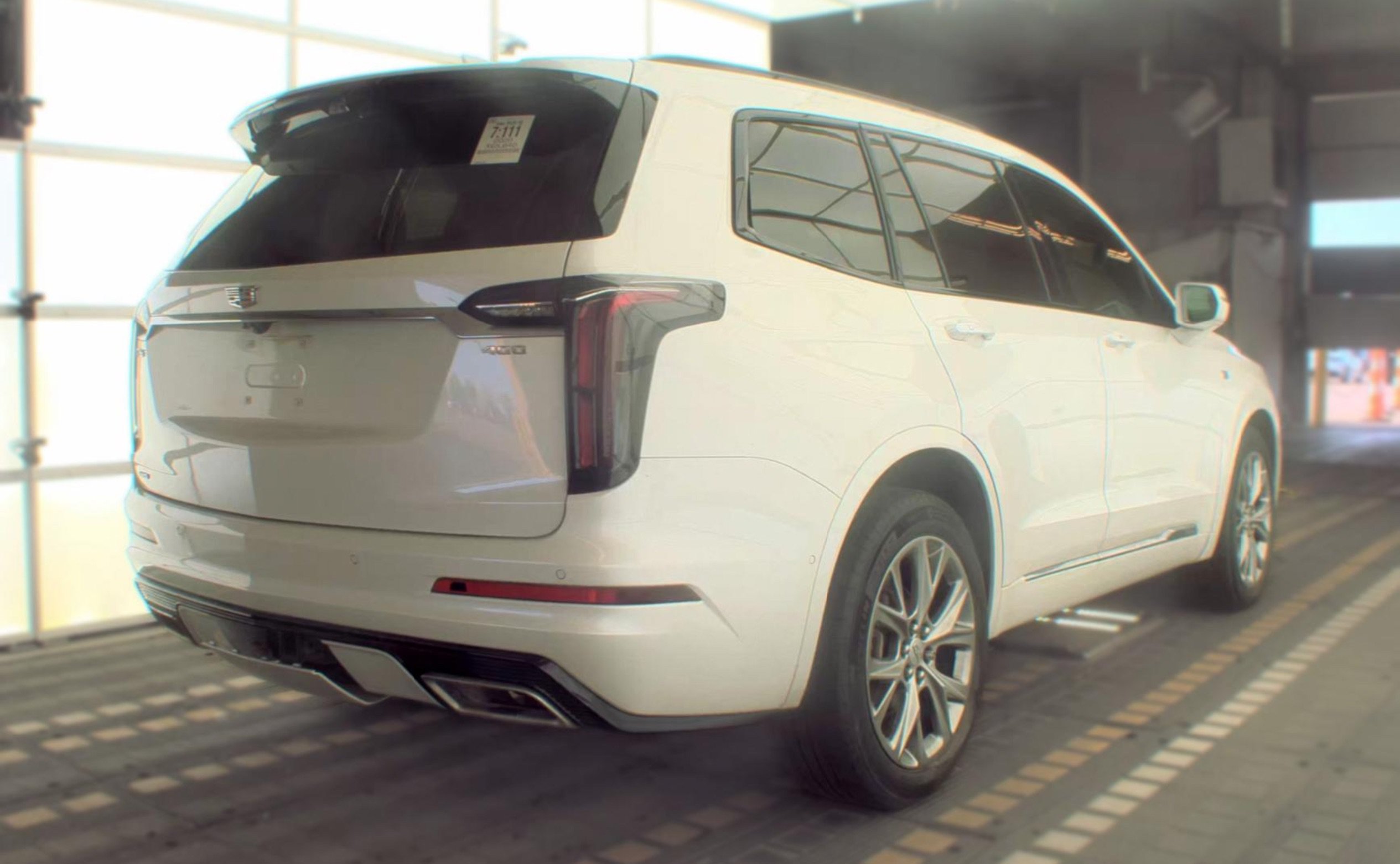 Used 2020 Cadillac XT6 Sport w/ Platinum Package AWD/4WD image 4