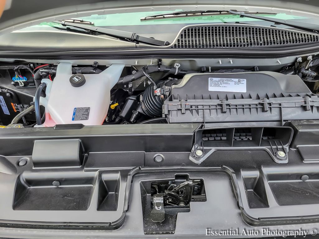 New 2026 GMC Savana 2500 w/ Driver Convenience Package RWD image 16