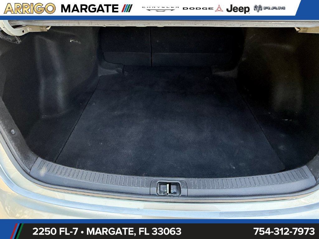 Used 2021 Toyota Corolla LE FWD image 14
