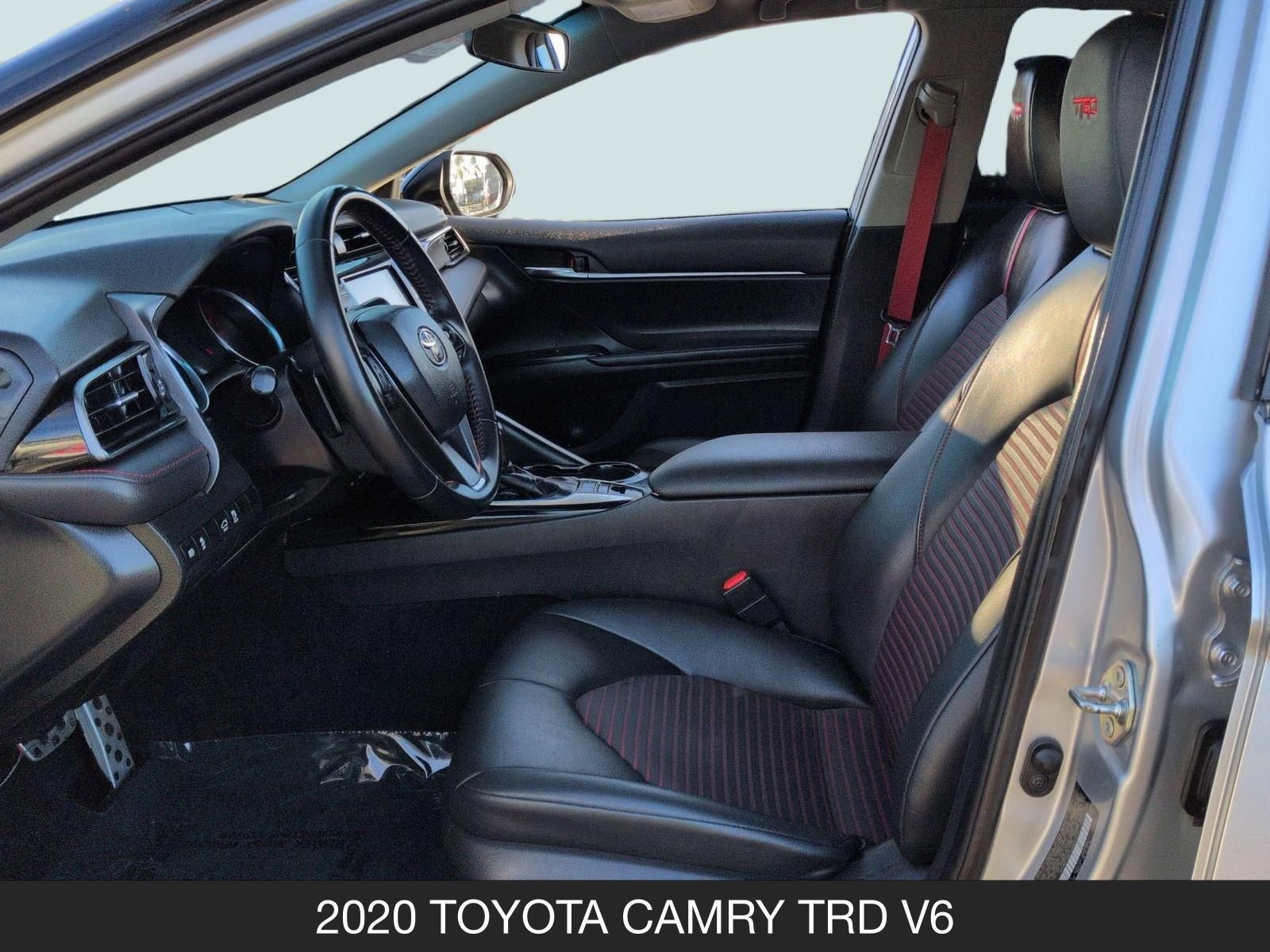 Used 2020 Toyota Camry TRD image 15