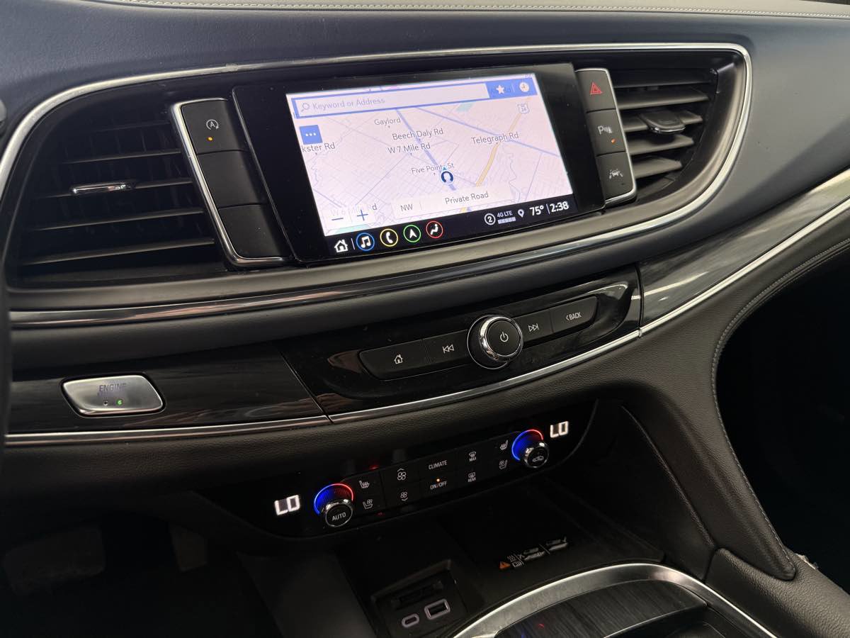 Used 2024 Buick Enclave Premium image 57