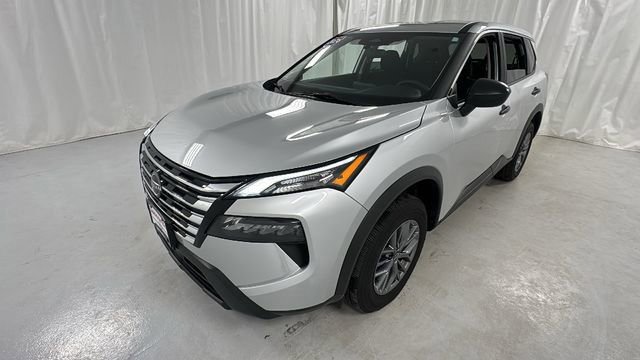 Certified 2024 Nissan Rogue S image 7