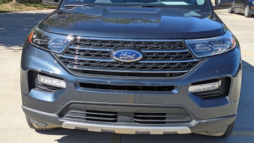 Certified 2023 Ford Explorer XLT w/ Equipment Group 202A image 9