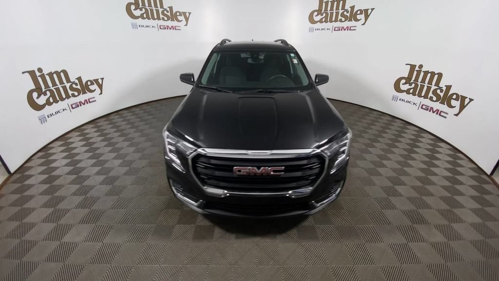 Certified 2024 GMC Terrain SLE w/ Driver Convenience Package AWD/4WD image 3
