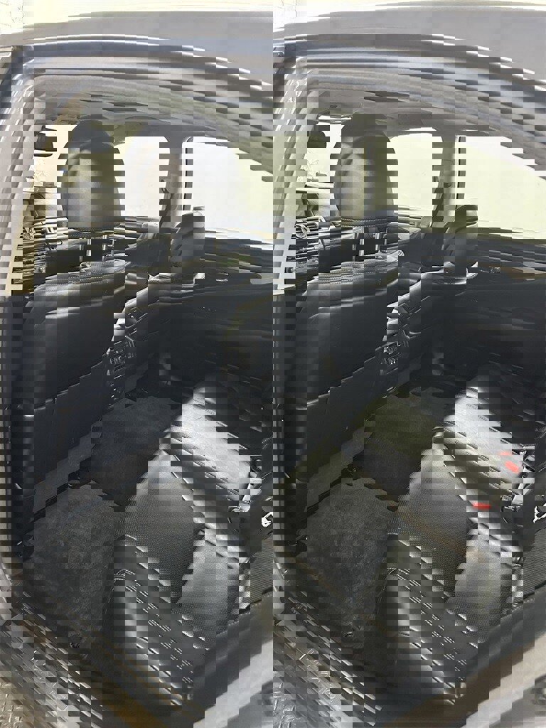 Used 2015 Lexus LS 460 L image 29