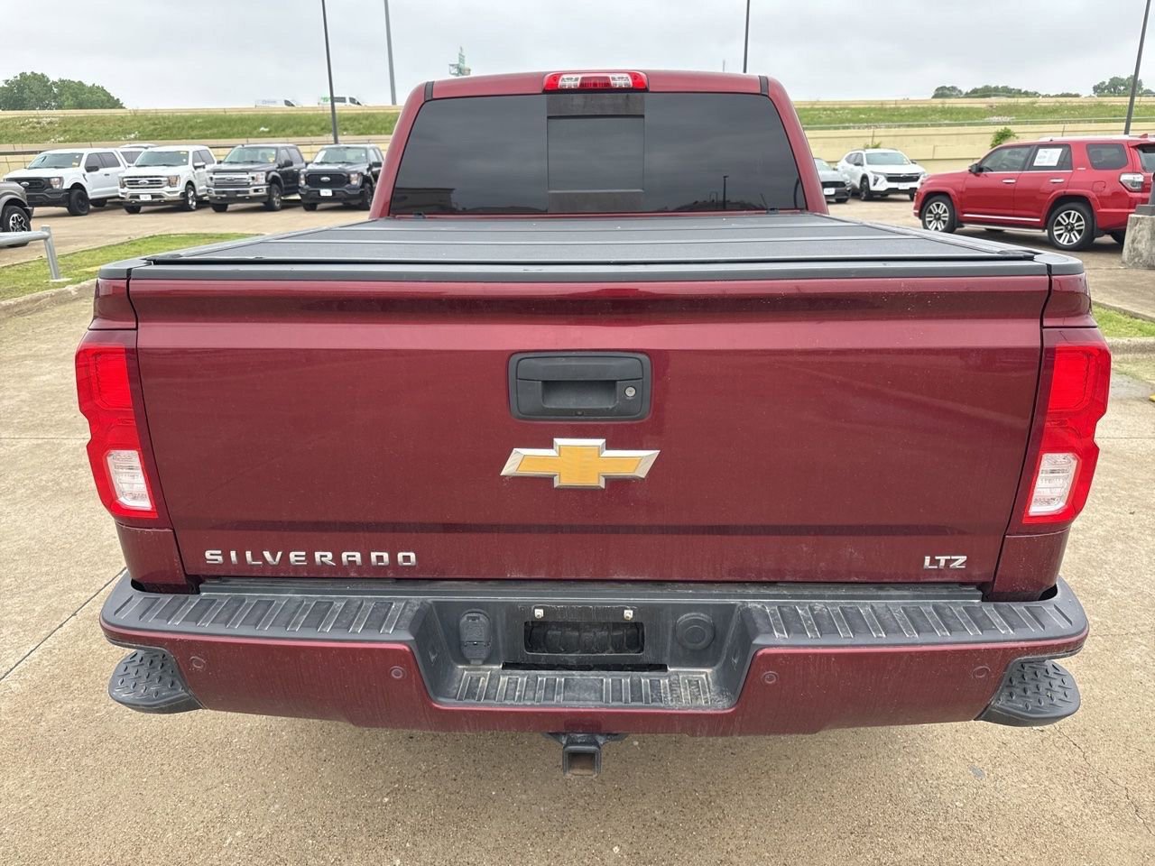 Used 2017 Chevrolet Silverado 1500 LTZ Z71 w/ LTZ Plus Package AWD/4WD image 20