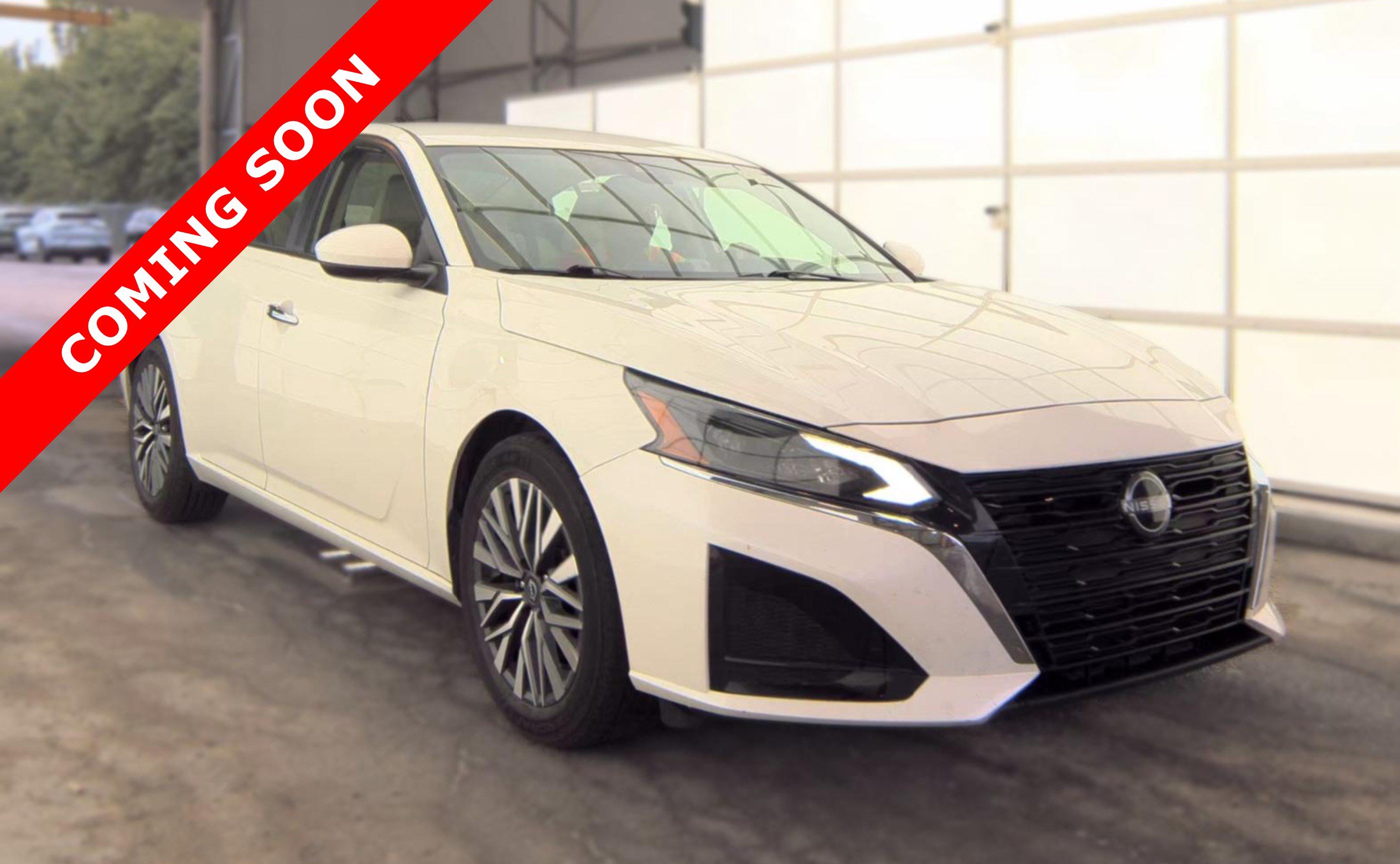 Used 2023 Nissan Altima 2.5 SV FWD image 3