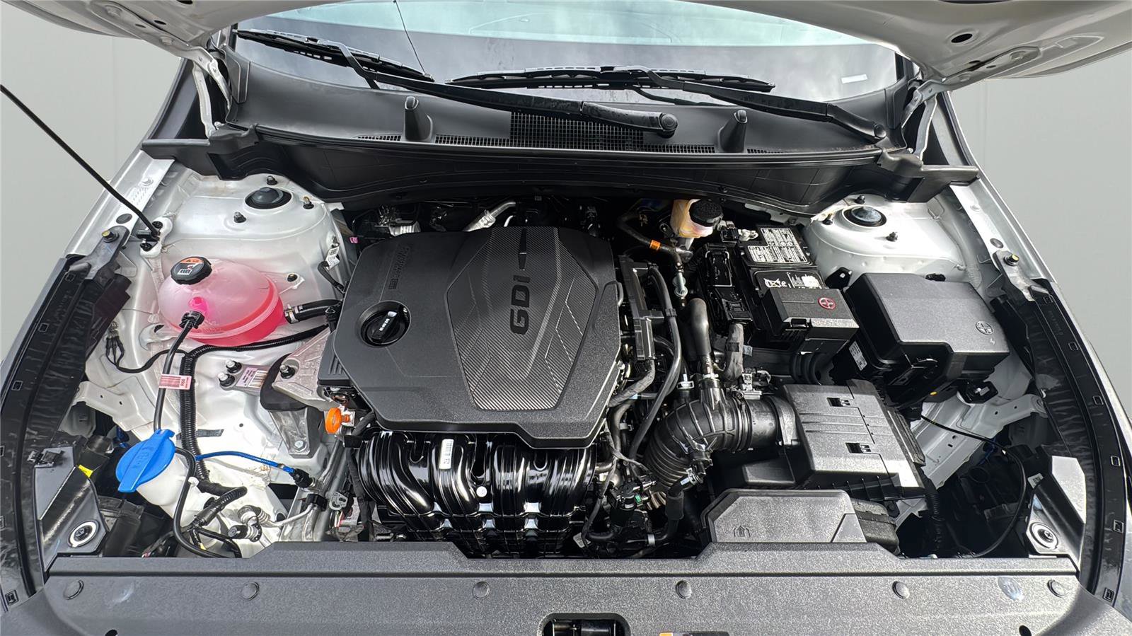 Used 2025 Kia Sportage X-Line w/ Premium Package image 9