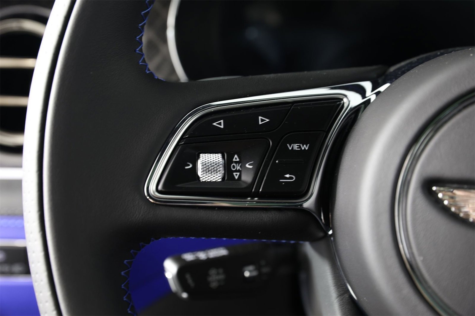 New 2025 Bentley Bentayga image 21