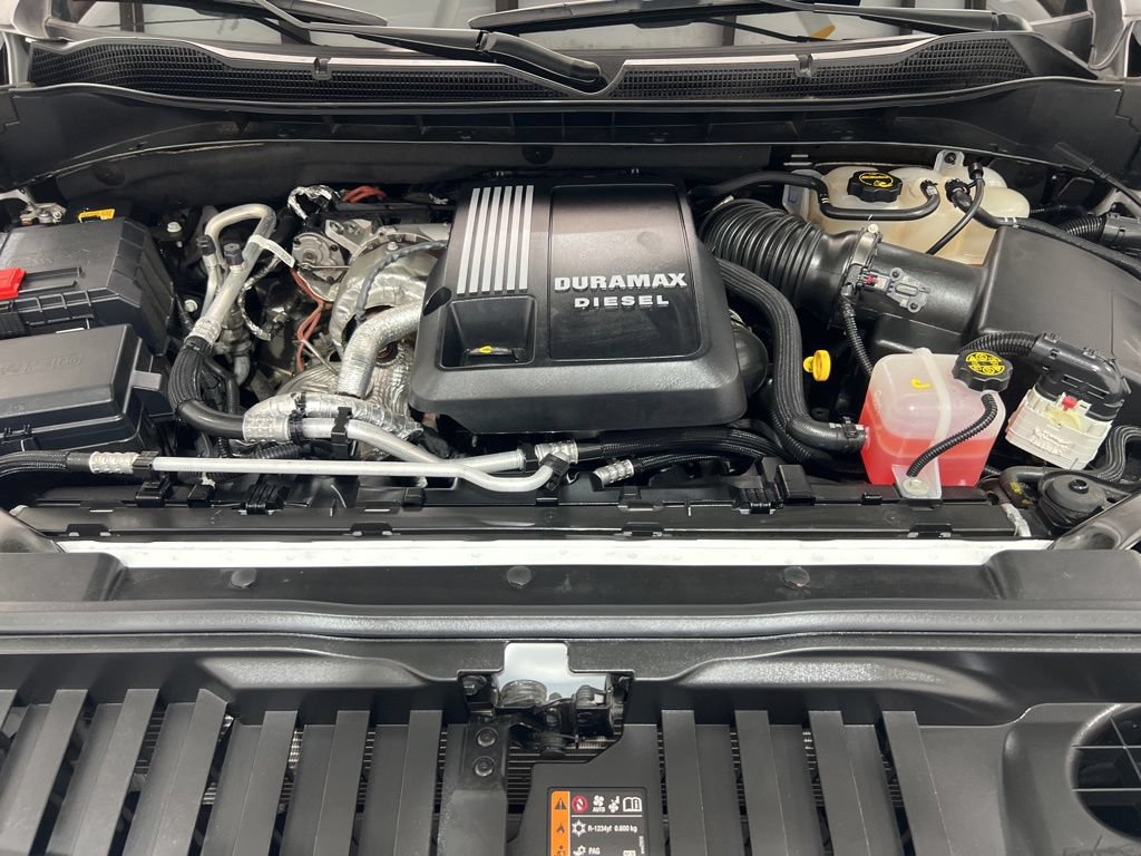 Used 2024 Chevrolet Silverado 1500 ZR2 w/ Technology Package AWD/4WD image 29