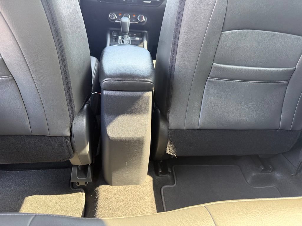 Used 2025 Nissan Kicks SV FWD image 24