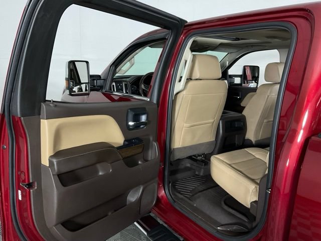 Used 2019 GMC Sierra 2500 Denali w/ Duramax Plus Package AWD/4WD image 39