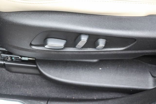 Used 2018 Cadillac XT5 Luxury w/ Driver Awareness Package image 28