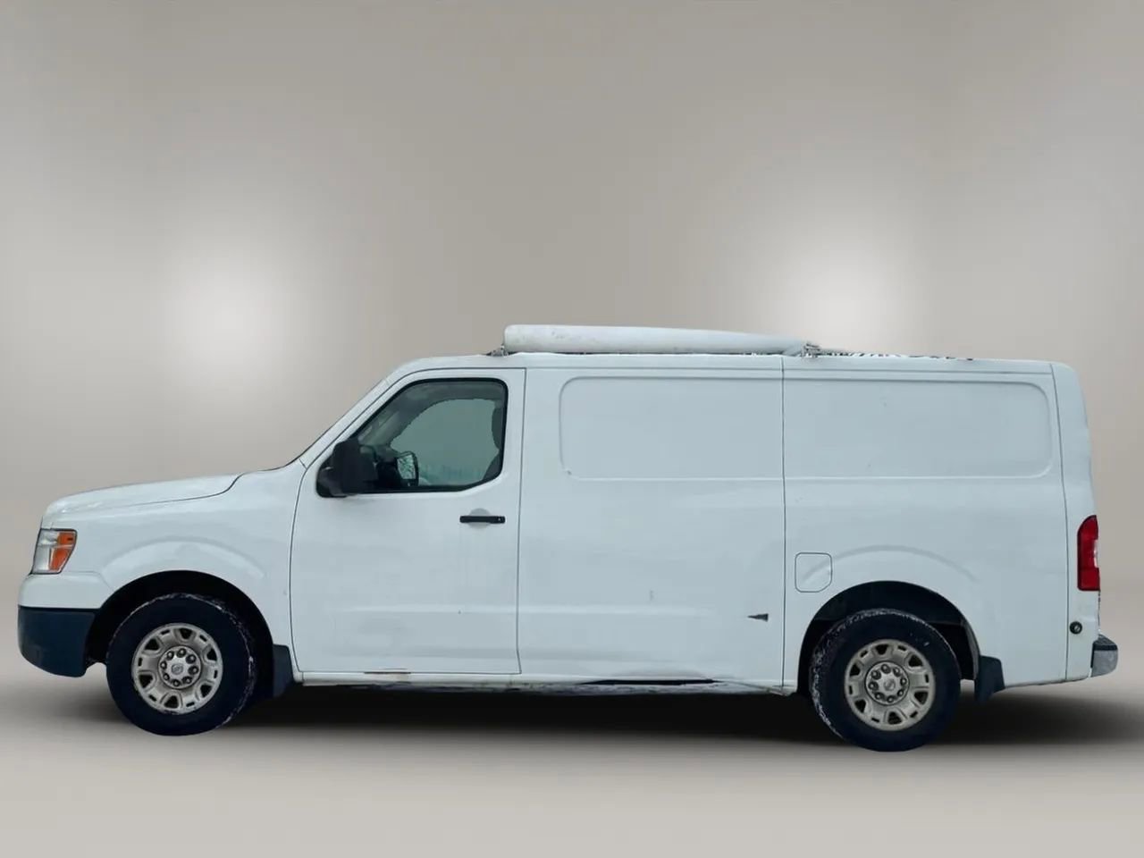 Used 2015 Nissan NV 2500 SV w/ Technology Package image 2