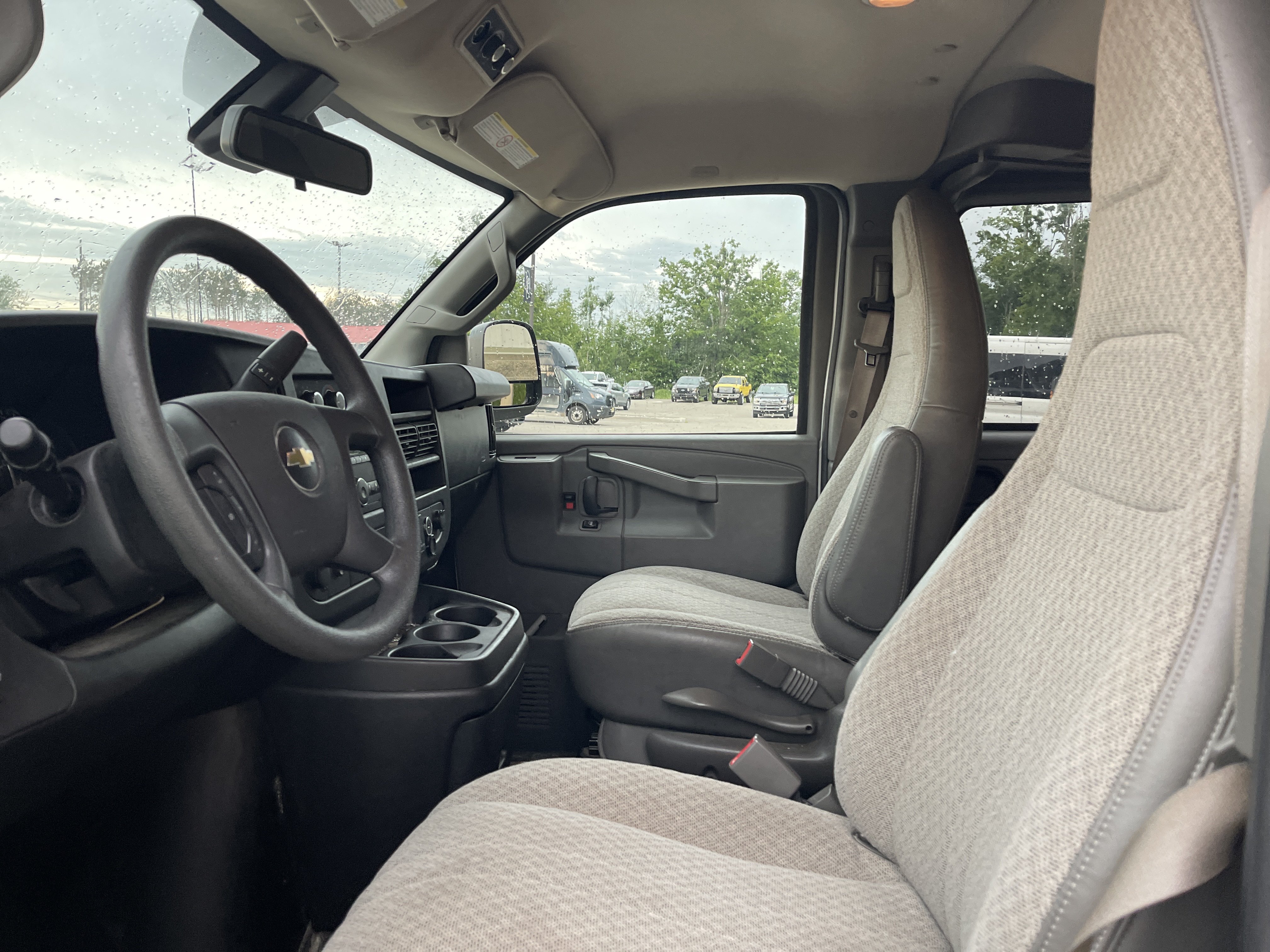Used 2019 Chevrolet Express 3500 LT w/ LT Preferred Equipment Group RWD image 10