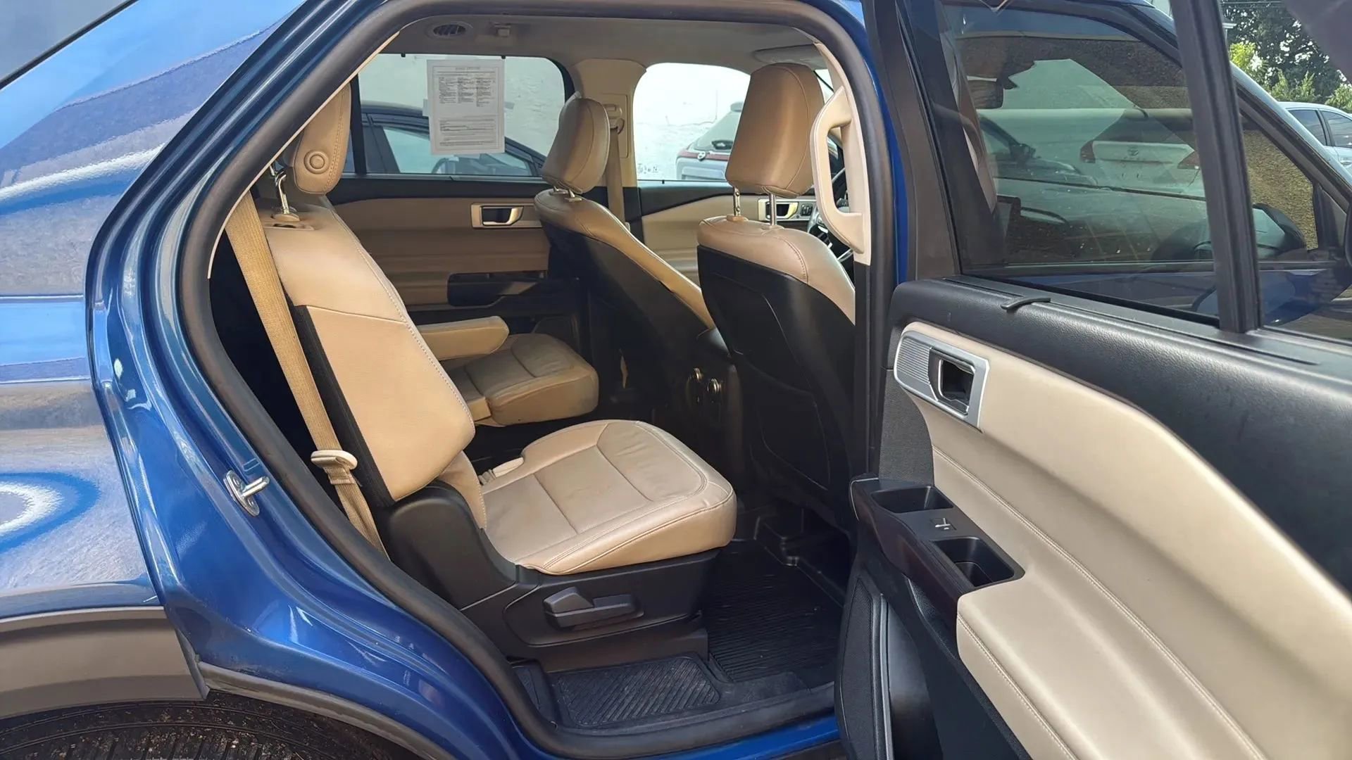 Used 2020 Ford Explorer Limited image 27