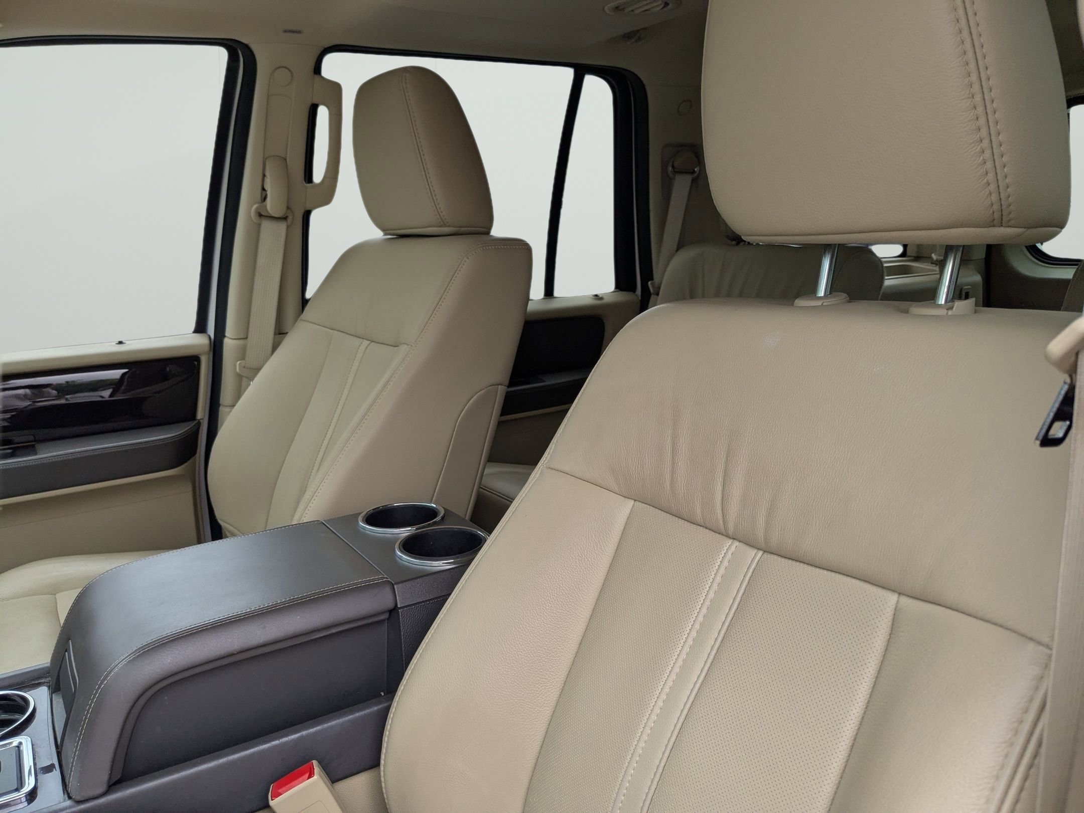 Used 2017 Lincoln Navigator Reserve RWD image 11