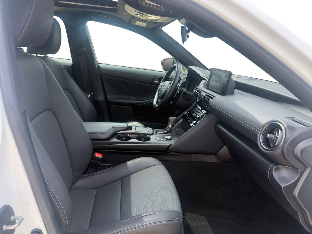 Used 2024 Lexus IS 350 F Sport RWD image 16