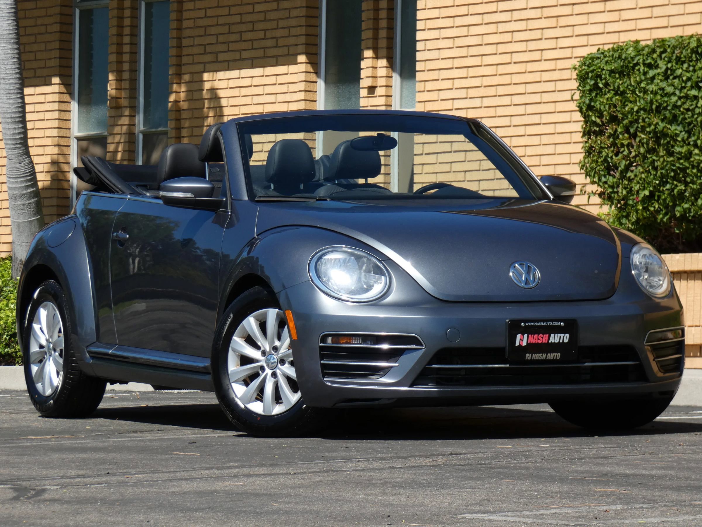 Used 2018 Volkswagen Beetle 2.0T S image 3