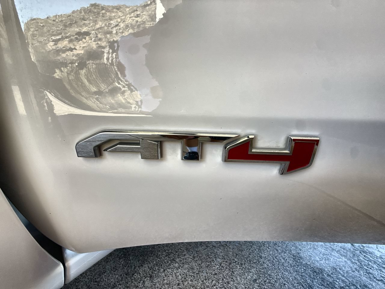 Used 2025 GMC Sierra 1500 AT4 AWD/4WD image 32