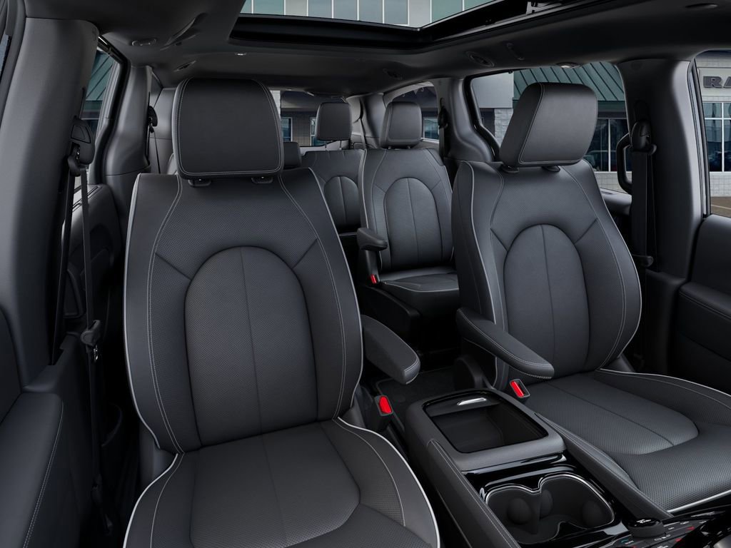 New 2026 Chrysler Pacifica Limited image 19