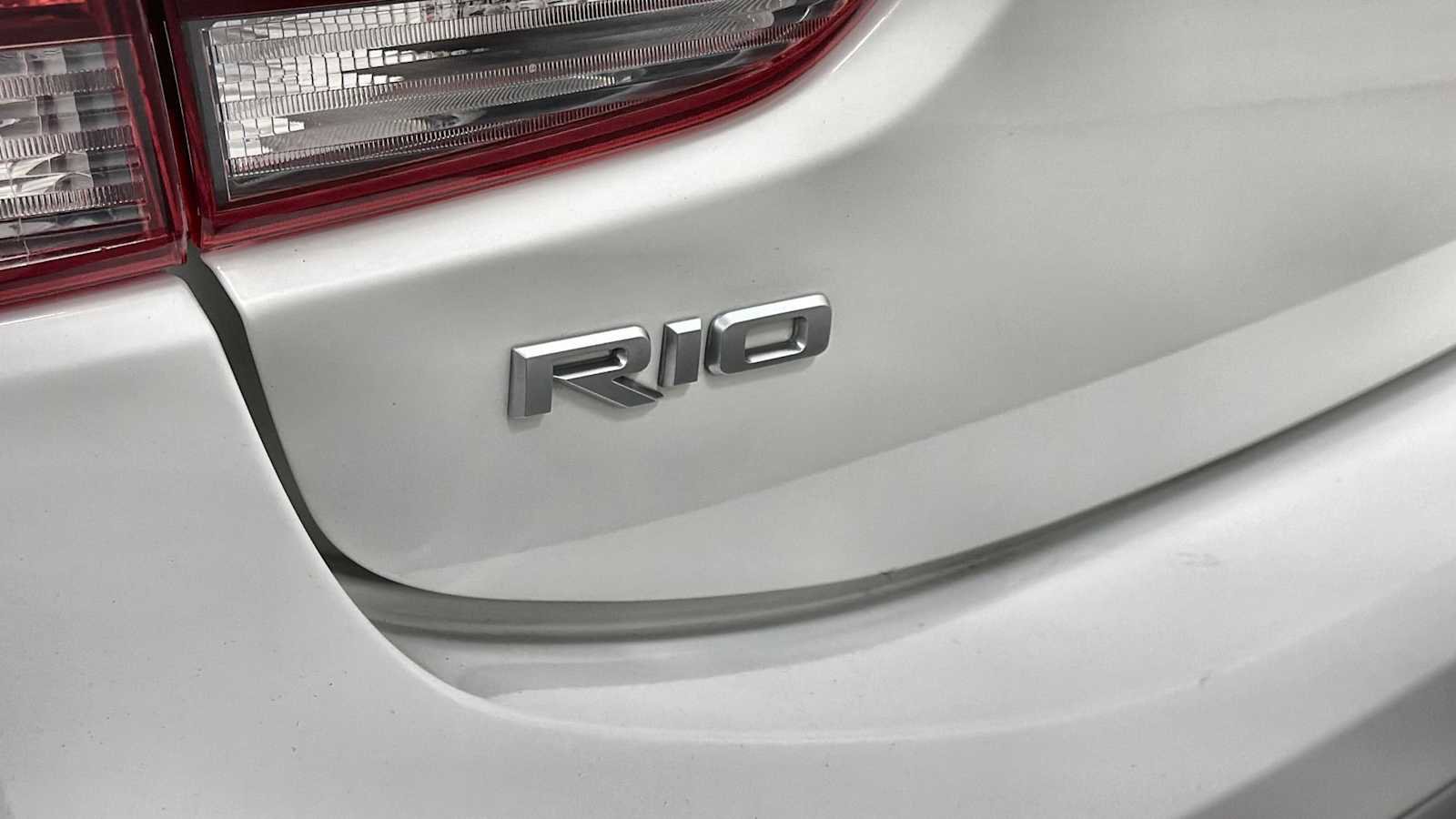 Used 2022 Kia Rio LX image 27
