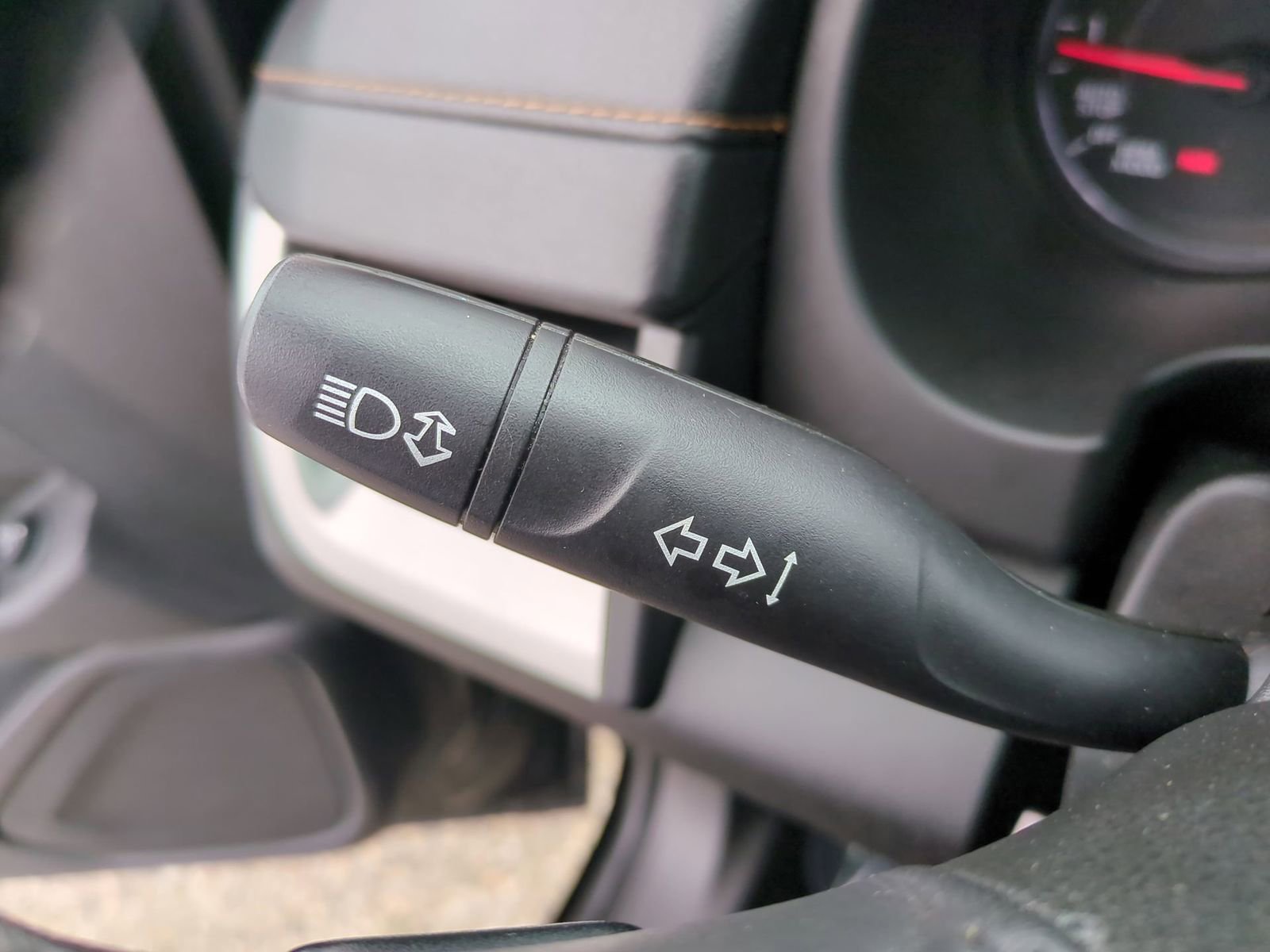 Used 2018 GMC Terrain SLT w/ Preferred Package image 33