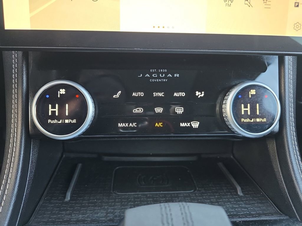 Used 2024 Jaguar F-PACE R-Dynamic S image 19