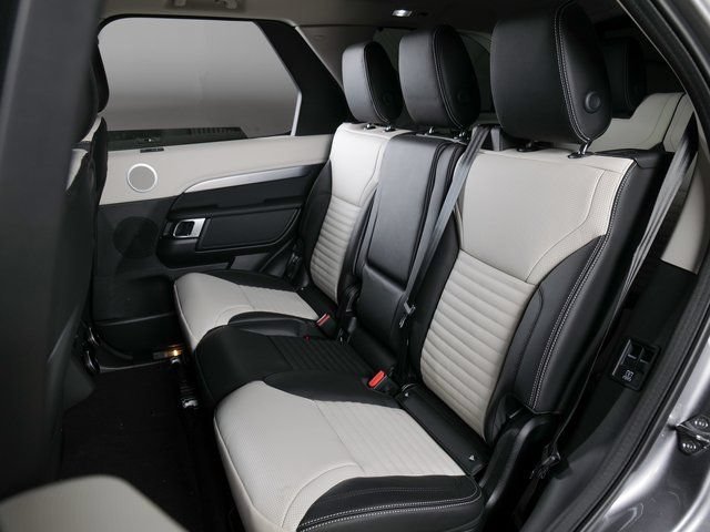 New 2026 Land Rover Discovery Dynamic SE AWD/4WD image 5