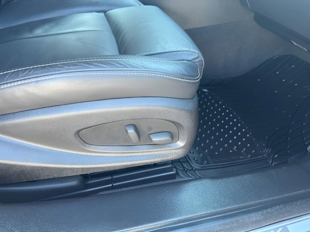 Used 2015 Buick LaCrosse Leather image 18