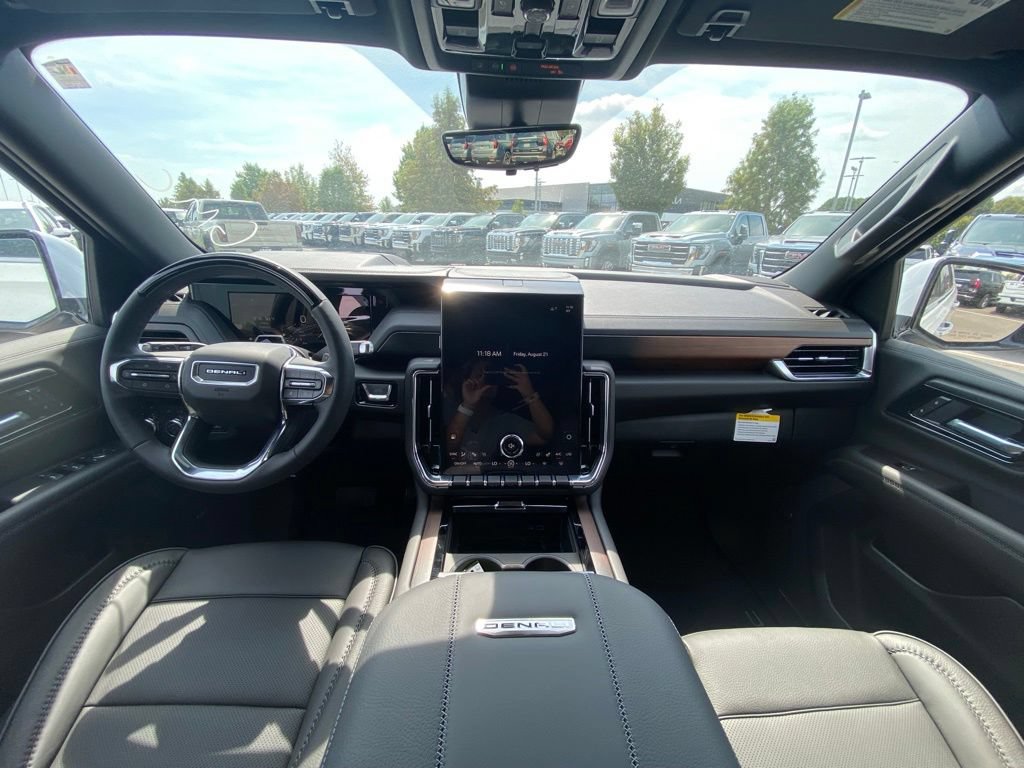 New 2026 GMC Yukon Denali w/ Advanced Technology Package AWD/4WD image 28