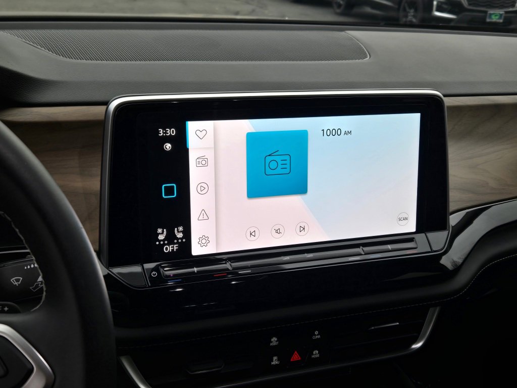 Used 2025 Volkswagen Atlas SE image 26