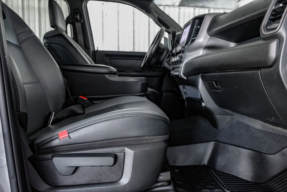 Used 2022 RAM 3500 Tradesman w/ Chrome Appearance Group image 31