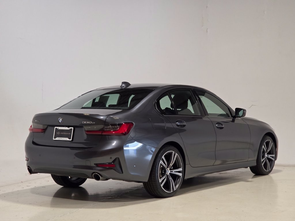 Used 2021 BMW 330e xDrive w/ Premium Package AWD/4WD image 5