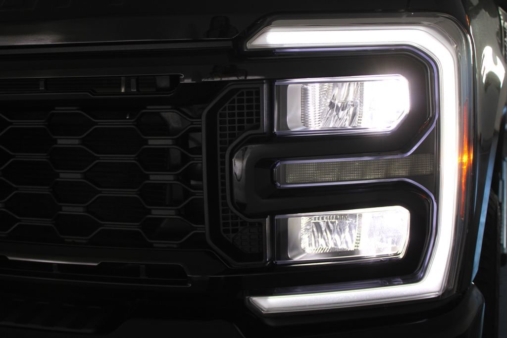 New 2026 Ford F250 Lariat w/ Black Appearance Package image 64