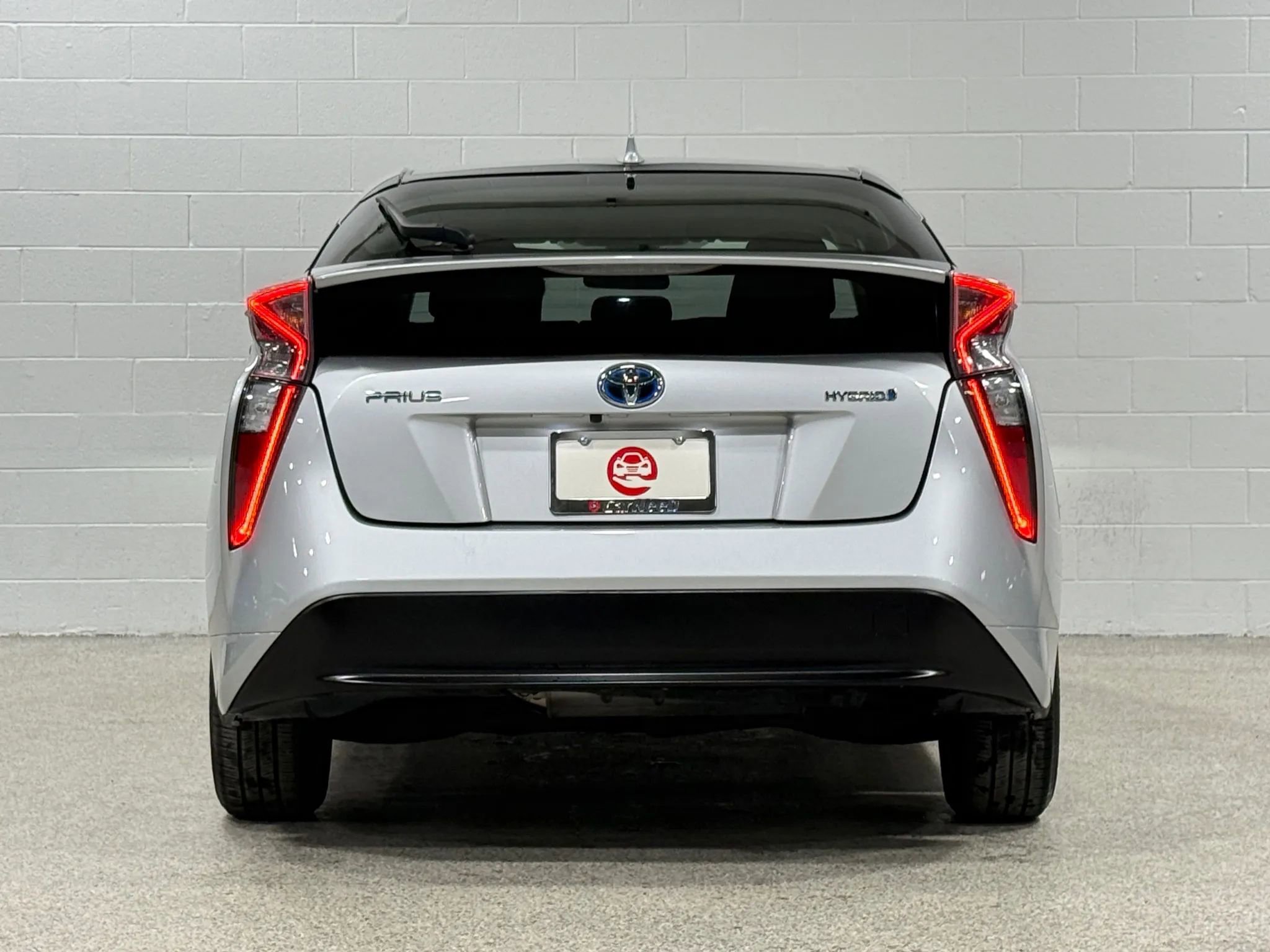 Used 2017 Toyota Prius Two image 7