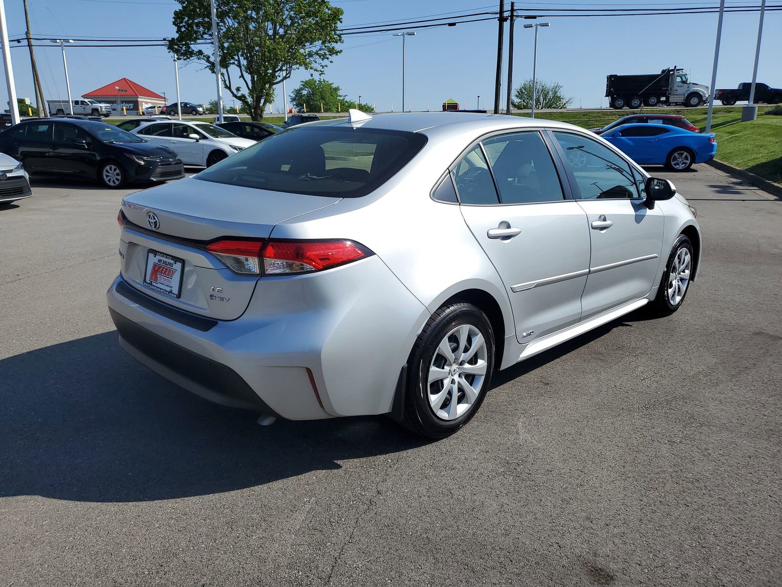 Certified 2025 Toyota Corolla LE w/ Convenience Package AWD/4WD image 4