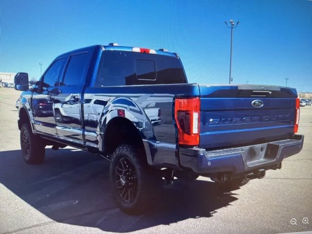 Used 2020 Ford F350 Lariat image 2